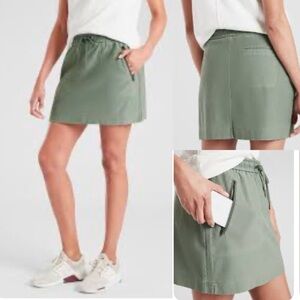 Athleta‎ Farallon Knit Mini Skirt Zipper Pockets Sage Green Size 14 Sweatskirt